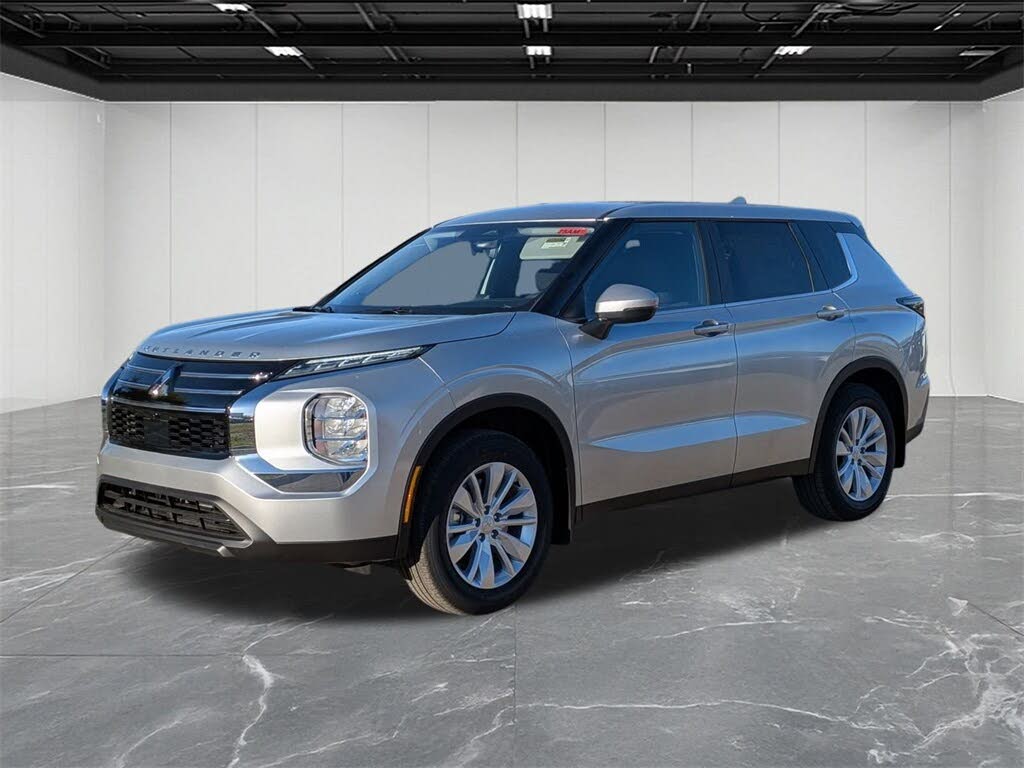 2025 Mitsubishi Outlander ES FWD