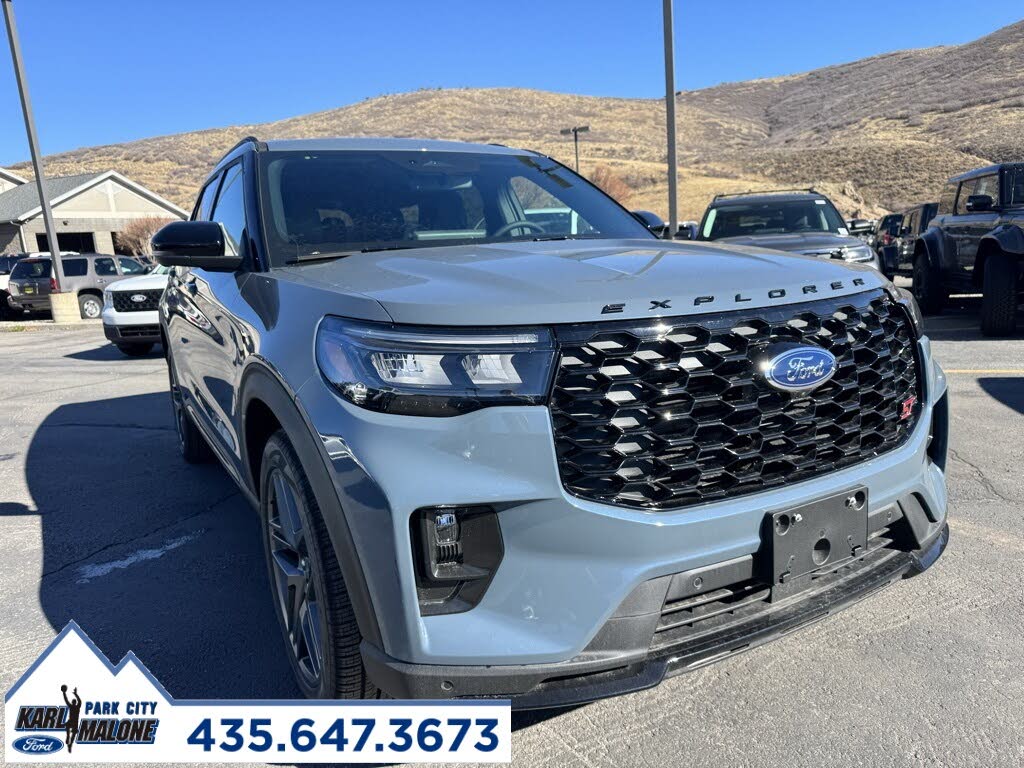 2025 Ford Explorer ST AWD