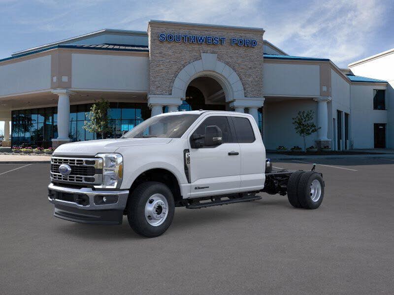 2025 Ford F-350 Super Duty Chassis XL SuperCab DRW 4WD