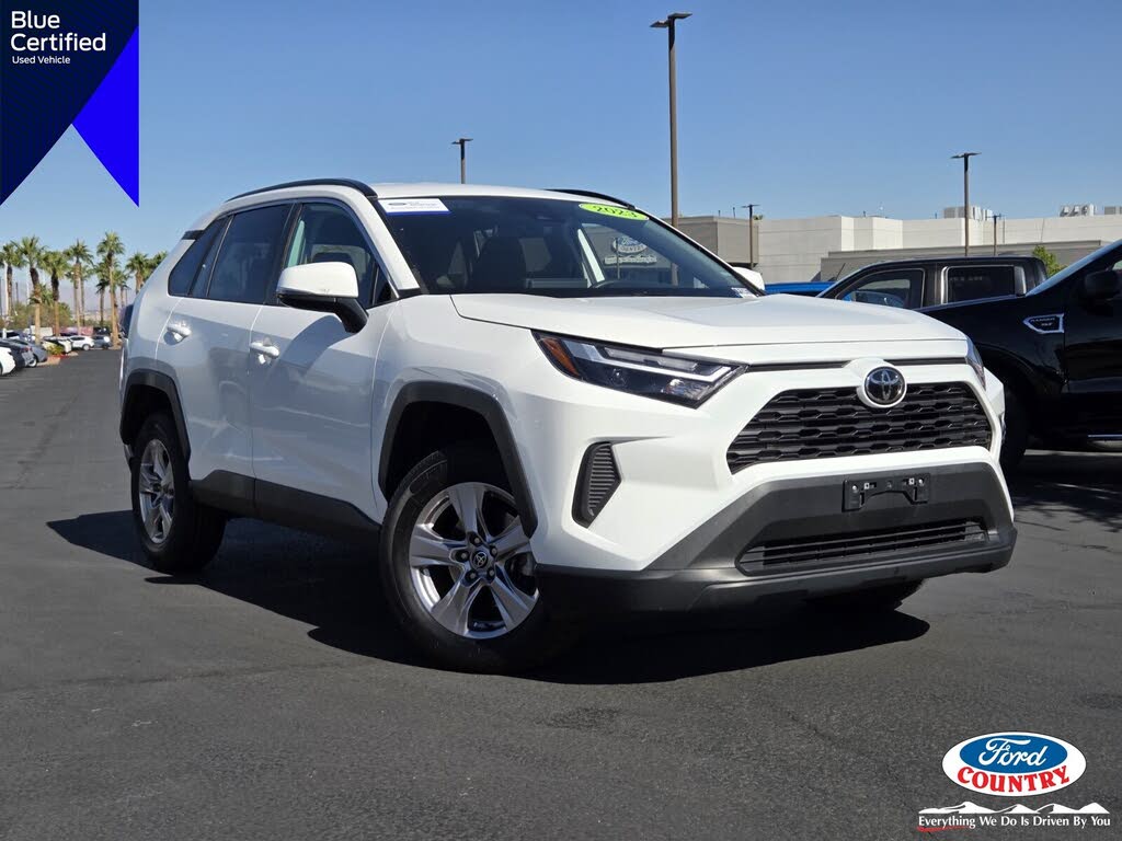 2023 Toyota RAV4 XLE FWD