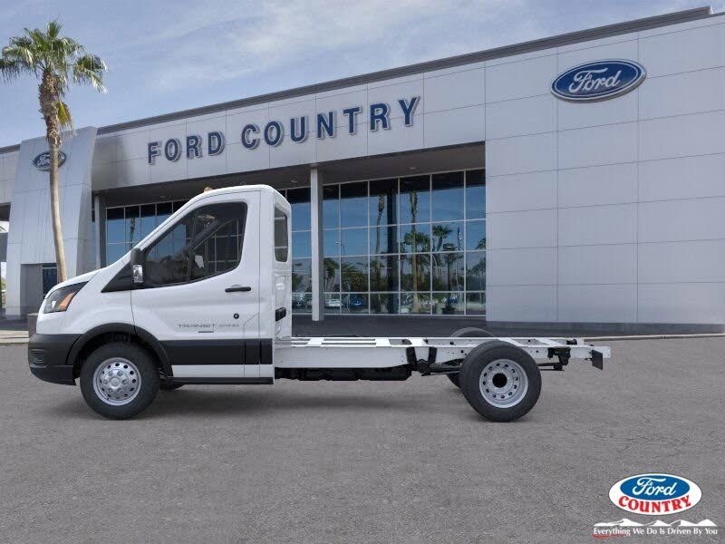 2025 Ford Transit Chassis 350 HD 11000 GVWR 156 DRW RWD