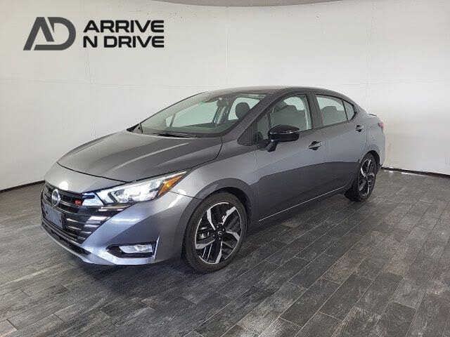 2024 Nissan Versa SR FWD