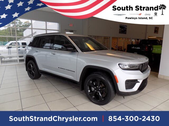 2023 Jeep Grand Cherokee Altitude RWD