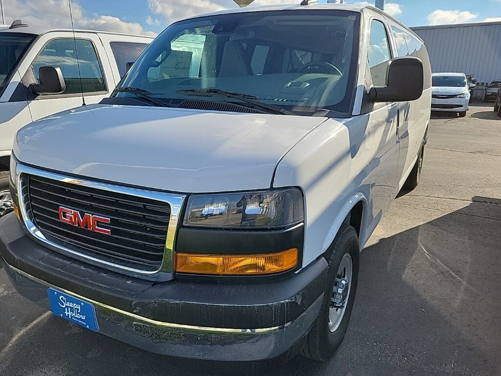2025 GMC Savana LT 3500 RWD