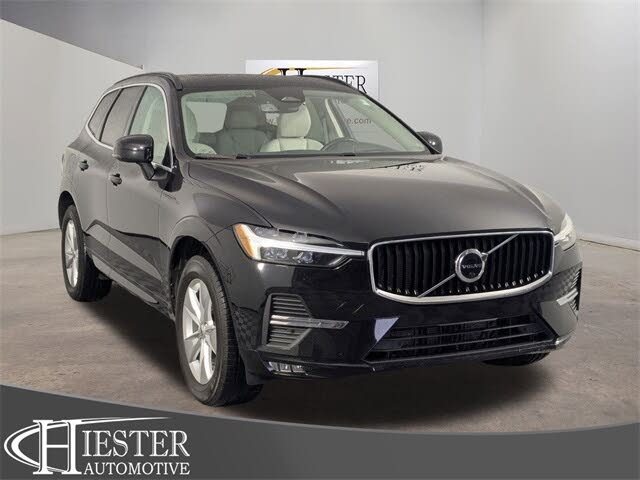 2022 Volvo XC60 B5 Momentum AWD