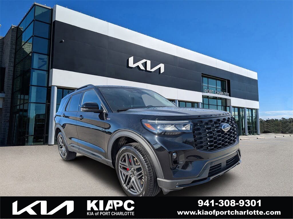 2025 Ford Explorer ST-Line AWD