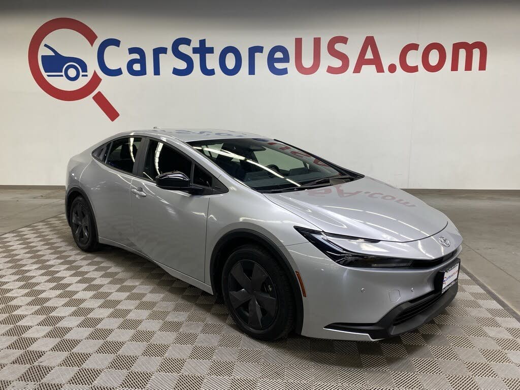 2025 Toyota Prius LE FWD