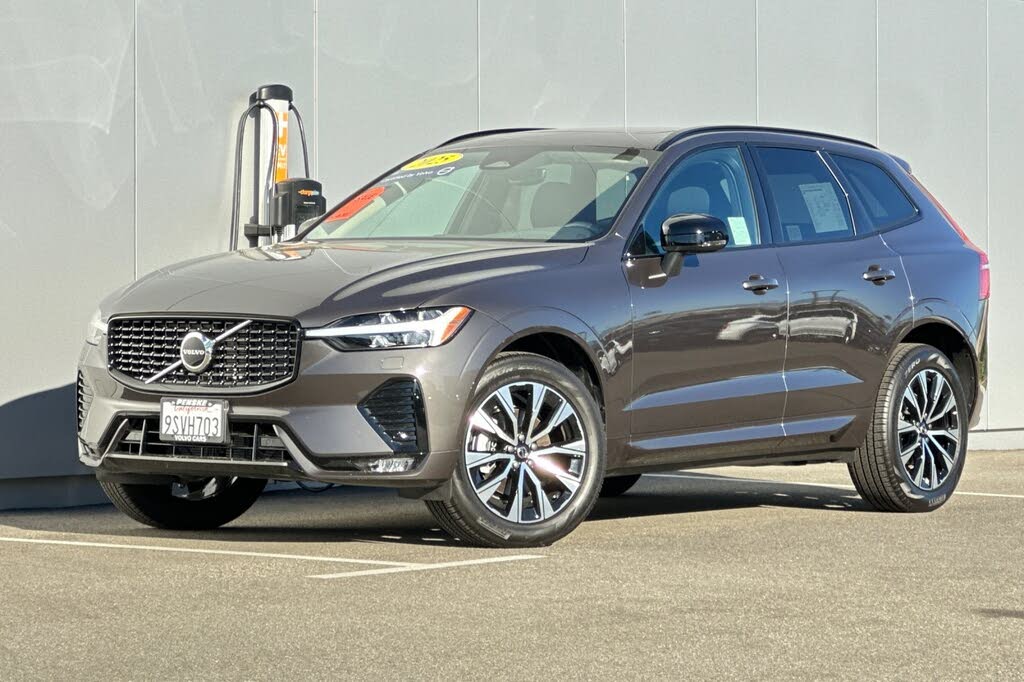 2025 Volvo XC60 B5 Core Dark Theme AWD