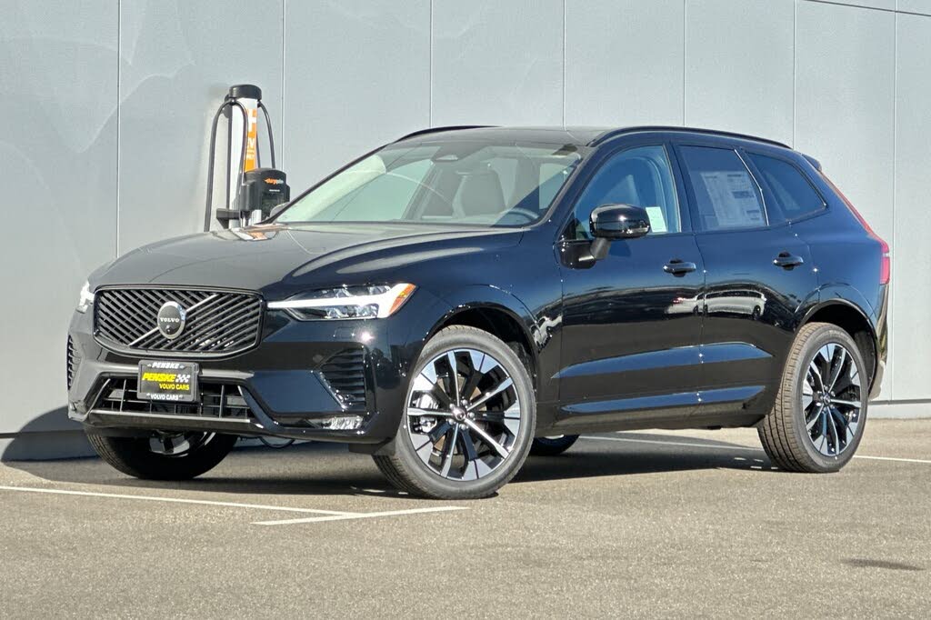 2026 Volvo XC60 B5 Plus AWD