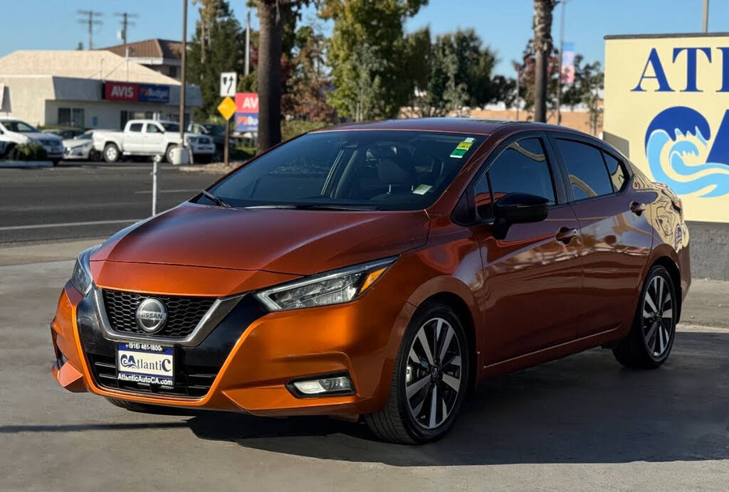 2020 Nissan Versa SR FWD