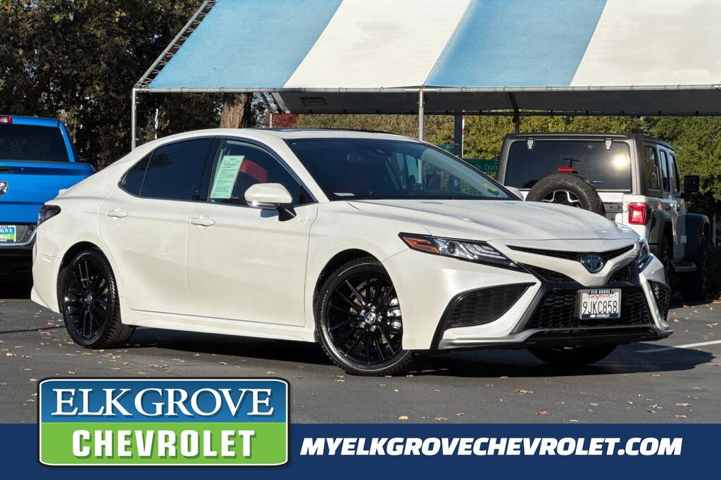 2024 Toyota Camry Hybrid XSE FWD