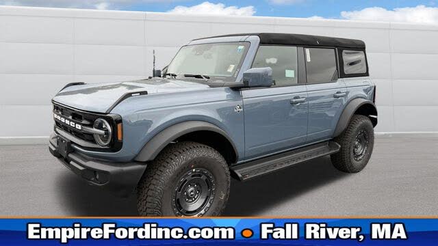 2025 Ford Bronco Outer Banks 4-Door 4WD