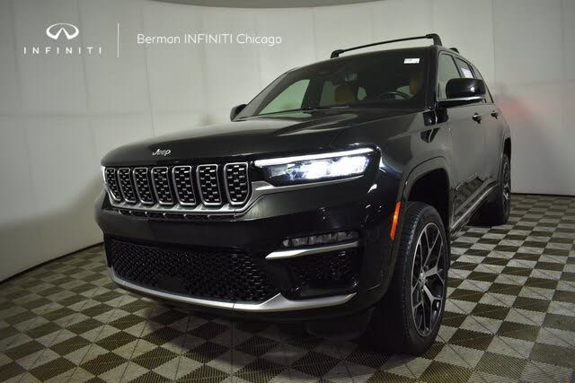 2022 Jeep Grand Cherokee Summit 4WD