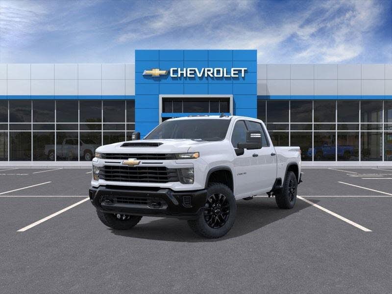 2025 Chevrolet Silverado 2500HD Custom Crew Cab 4WD
