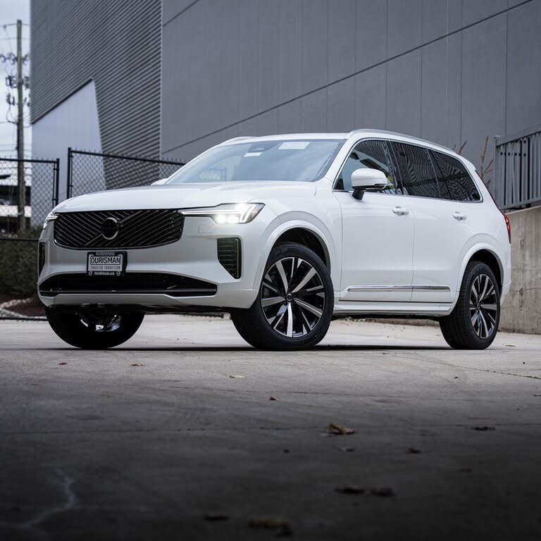 2026 Volvo XC90 B5 Core AWD