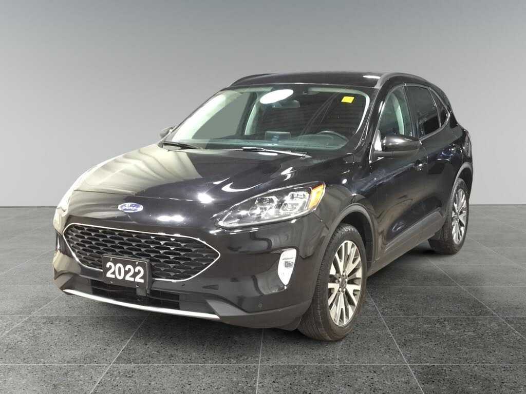 2022 Ford Escape Titanium AWD