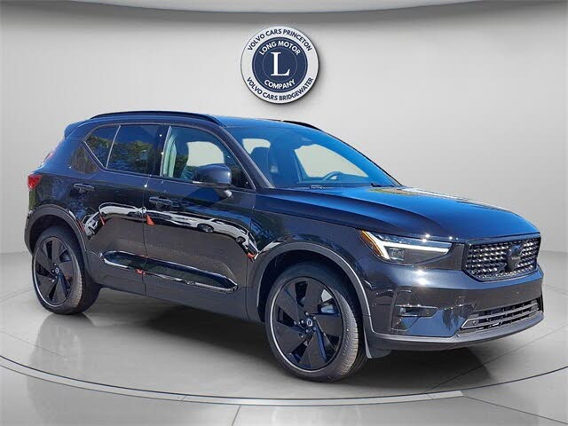 2026 Volvo XC40 B5 Ultra Black Edition AWD