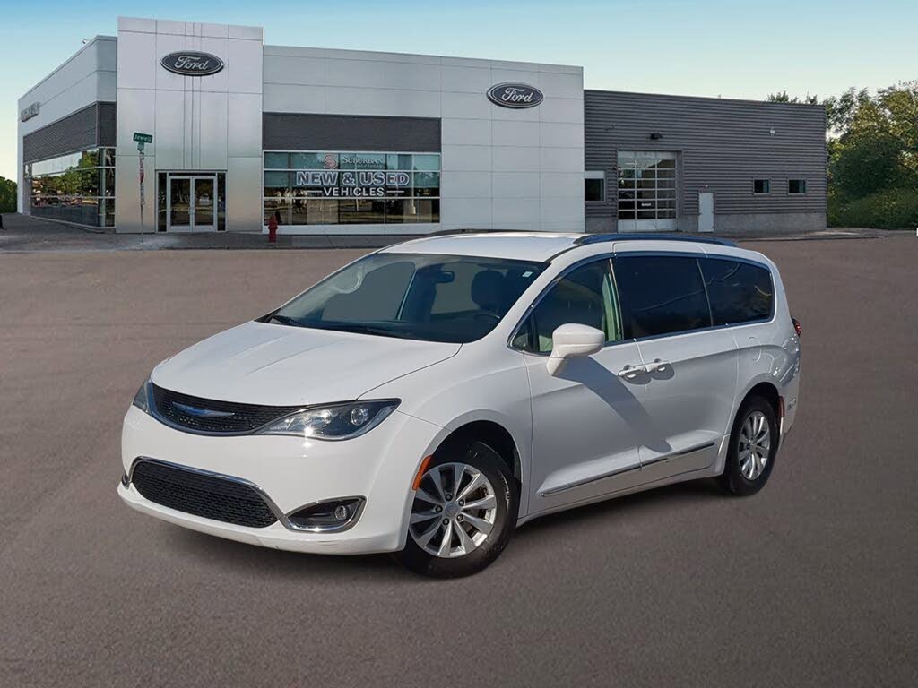 2019 Chrysler Pacifica Touring L FWD