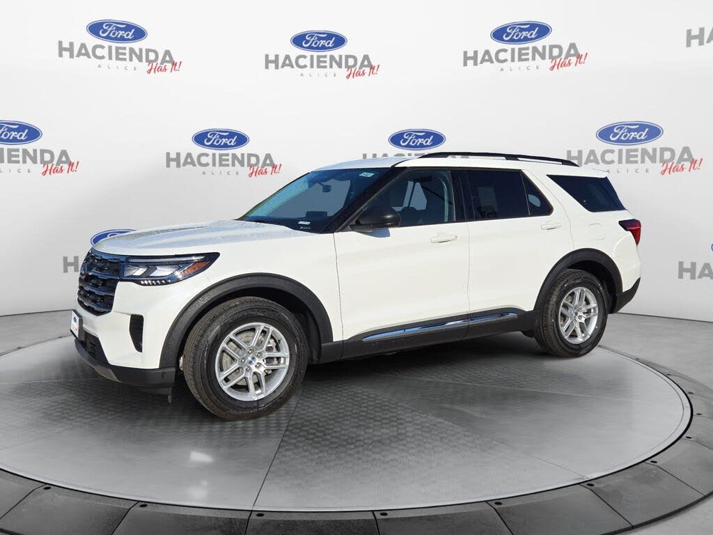 2025 Ford Explorer Active RWD