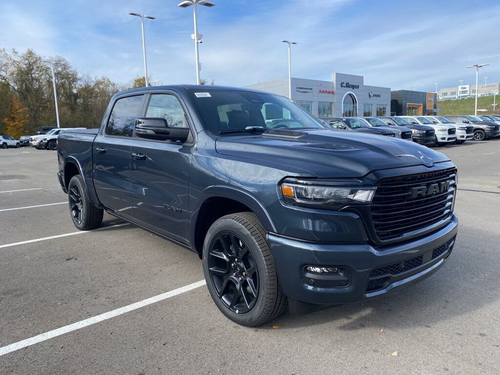 2026 RAM 1500 Laramie Crew Cab 4WD