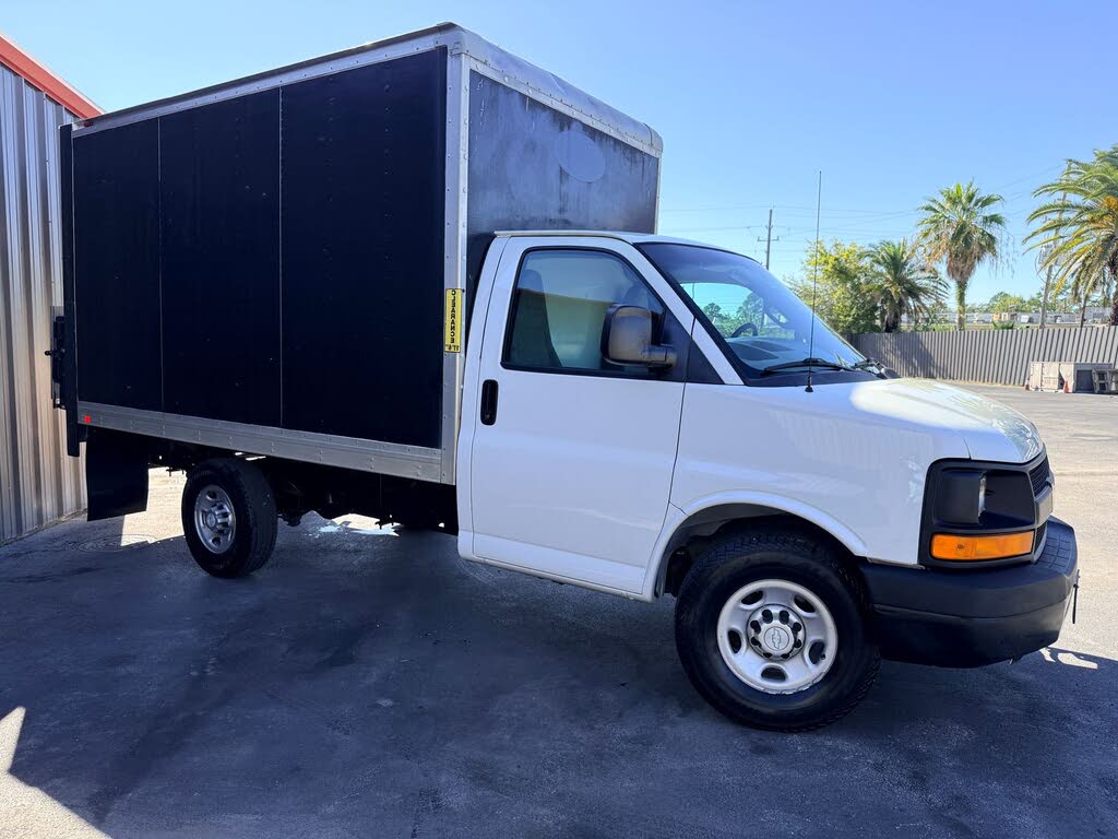 2016 Chevrolet Express Chassis 3500 139 Cutaway with 1WT RWD
