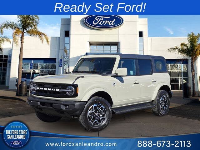 2025 Ford Bronco Outer Banks 4-Door 4WD