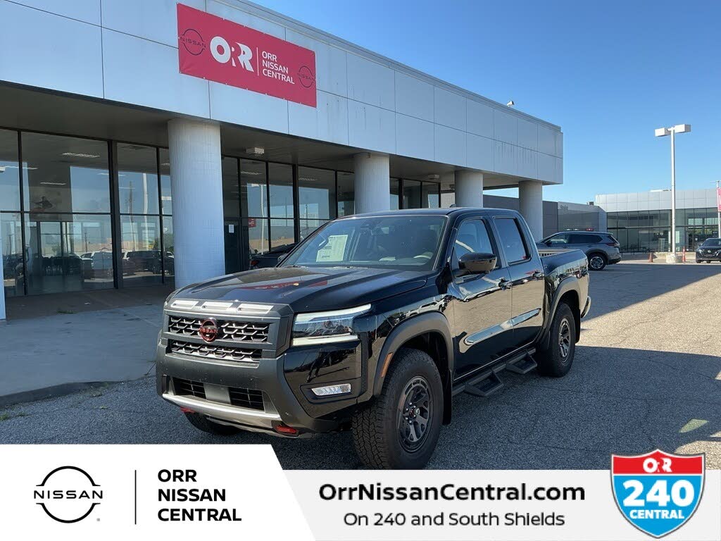2025 Nissan Frontier PRO-4X Crew Cab 4WD