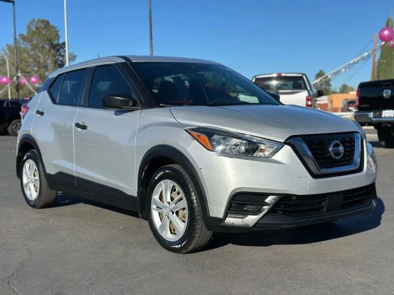 2020 Nissan Kicks S FWD