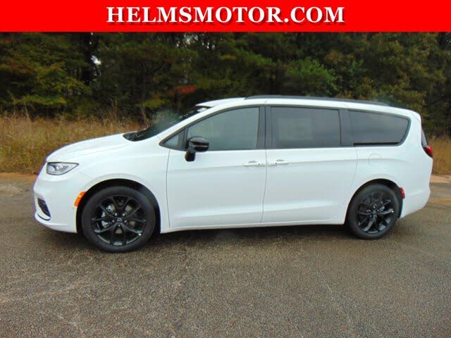 2026 Chrysler Pacifica Select FWD