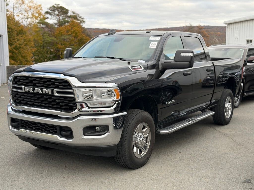 2024 RAM 2500 Big Horn Crew Cab 4WD