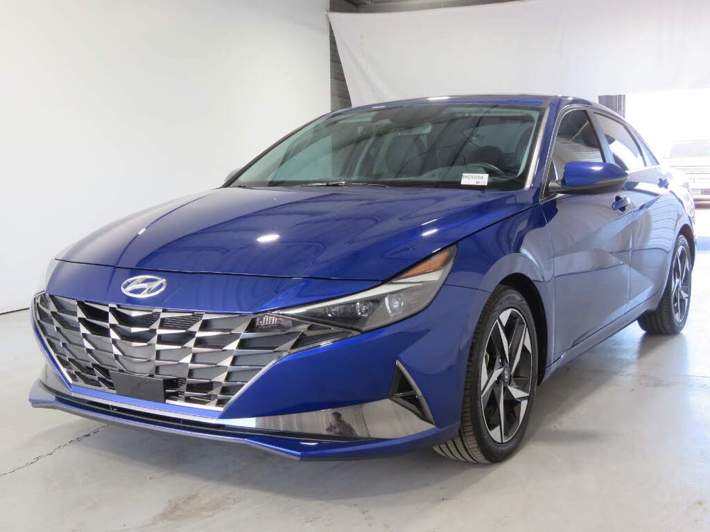 2023 Hyundai Elantra Limited FWD