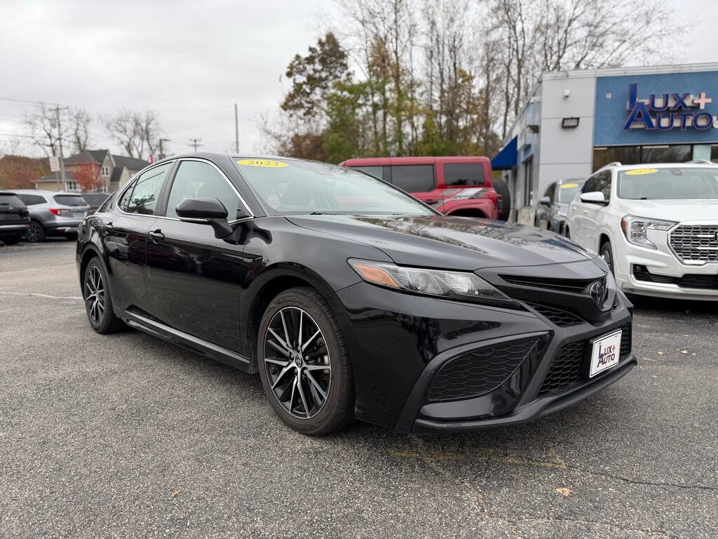 2023 Toyota Camry SE FWD