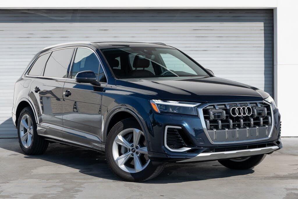 2025 Audi Q7 quattro Premium 55 TFSI