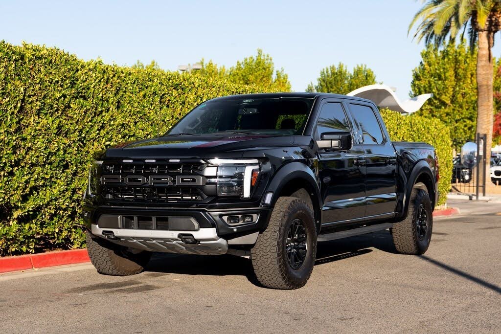 2025 Ford F-150 Raptor SuperCrew 4WD