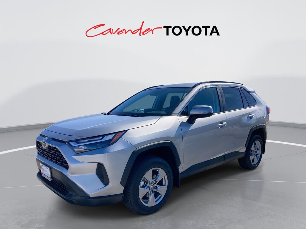2025 Toyota RAV4 XLE FWD