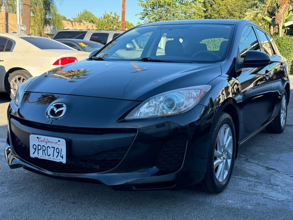 2012 Mazda MAZDA3 i Touring Hatchback