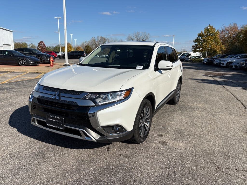 2020 Mitsubishi Outlander SE FWD