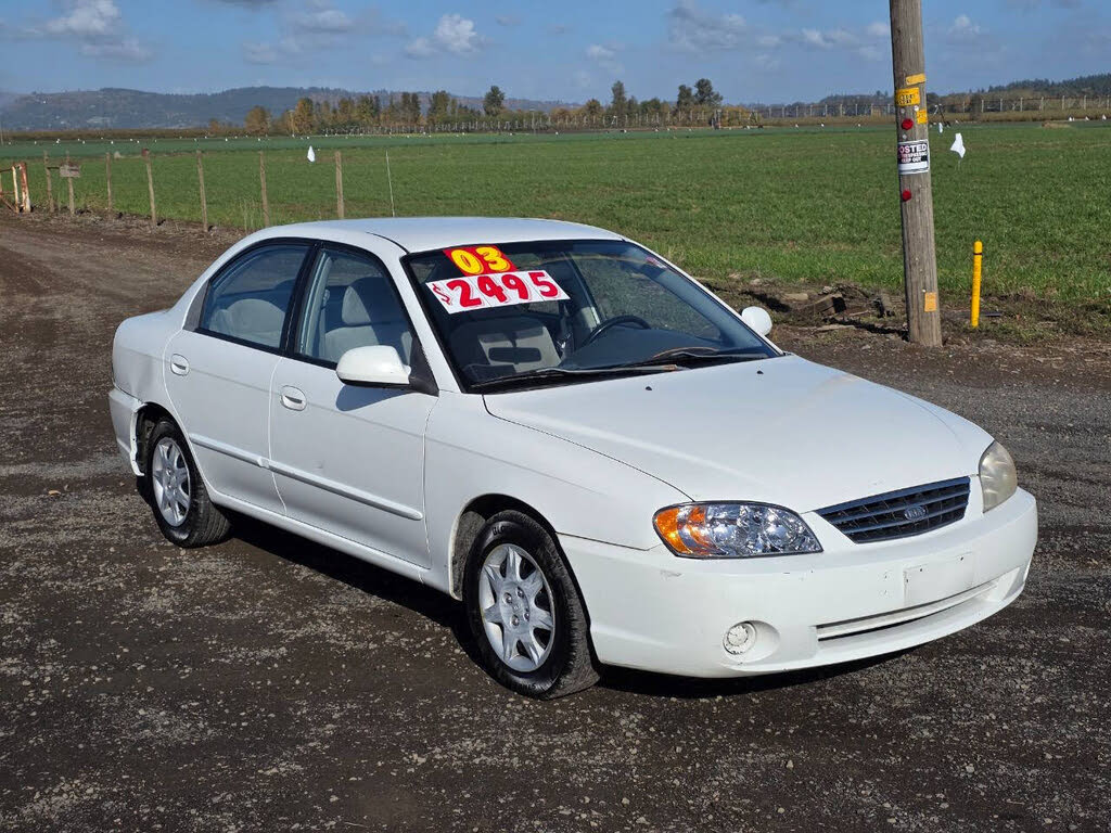 2003 Kia Spectra Base