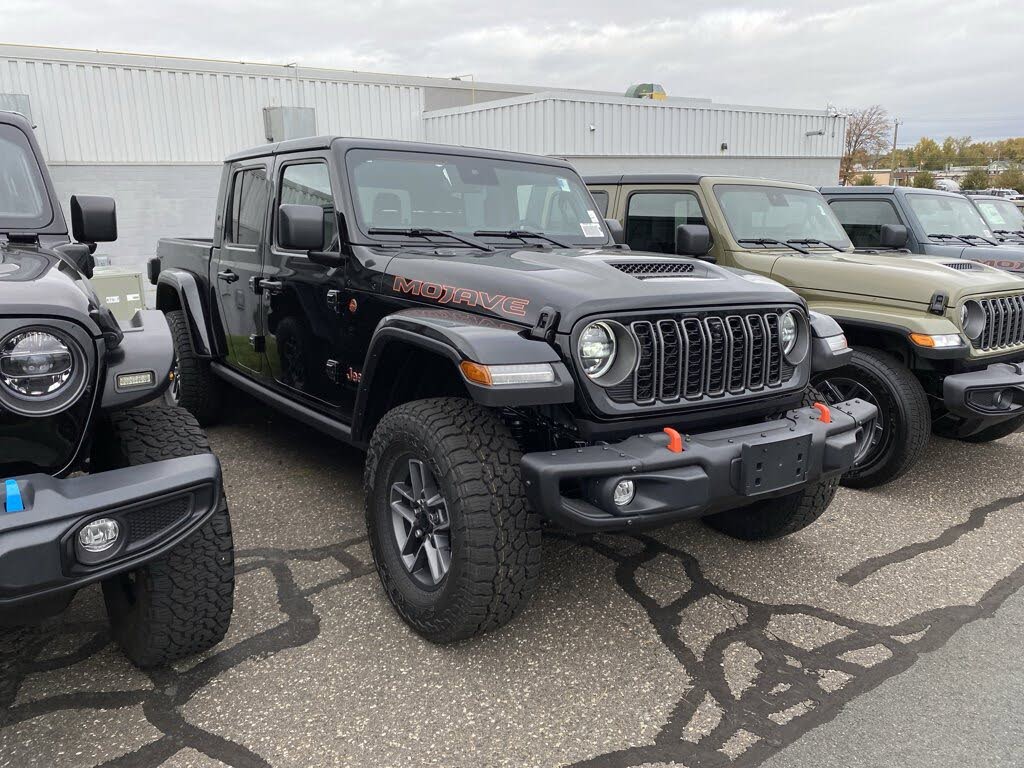 2025 Jeep Gladiator Mojave X Crew Cab 4WD