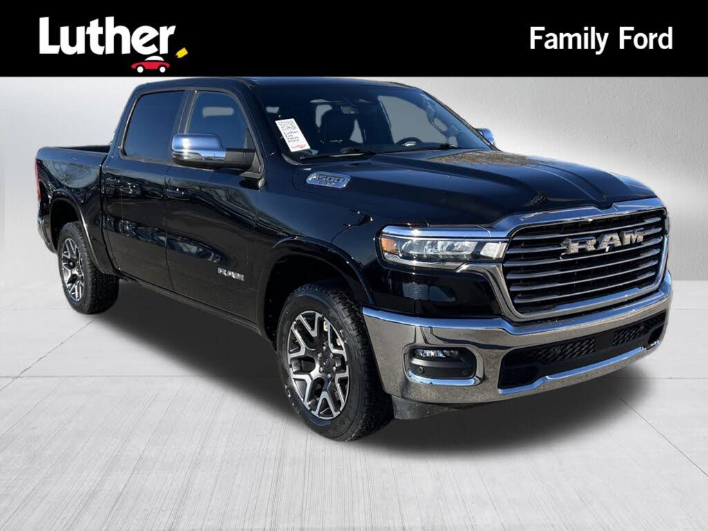 2025 RAM 1500 Laramie Crew Cab 4WD