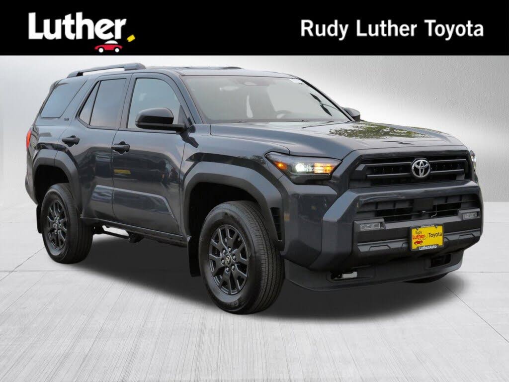 2025 Toyota 4Runner SR5 RWD