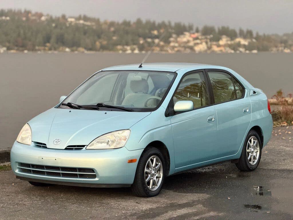 2002 Toyota Prius FWD