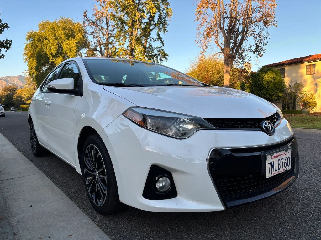 2015 Toyota Corolla S Plus