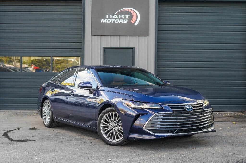 2019 Toyota Avalon Hybrid Limited FWD