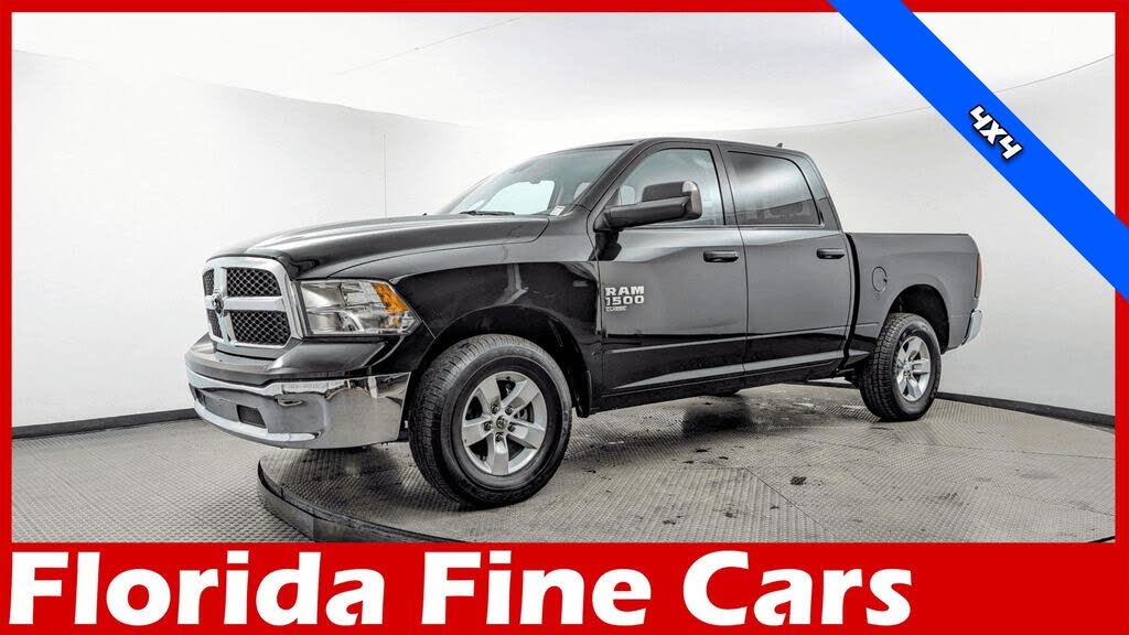 2023 RAM 1500 Classic SLT Crew Cab 4WD