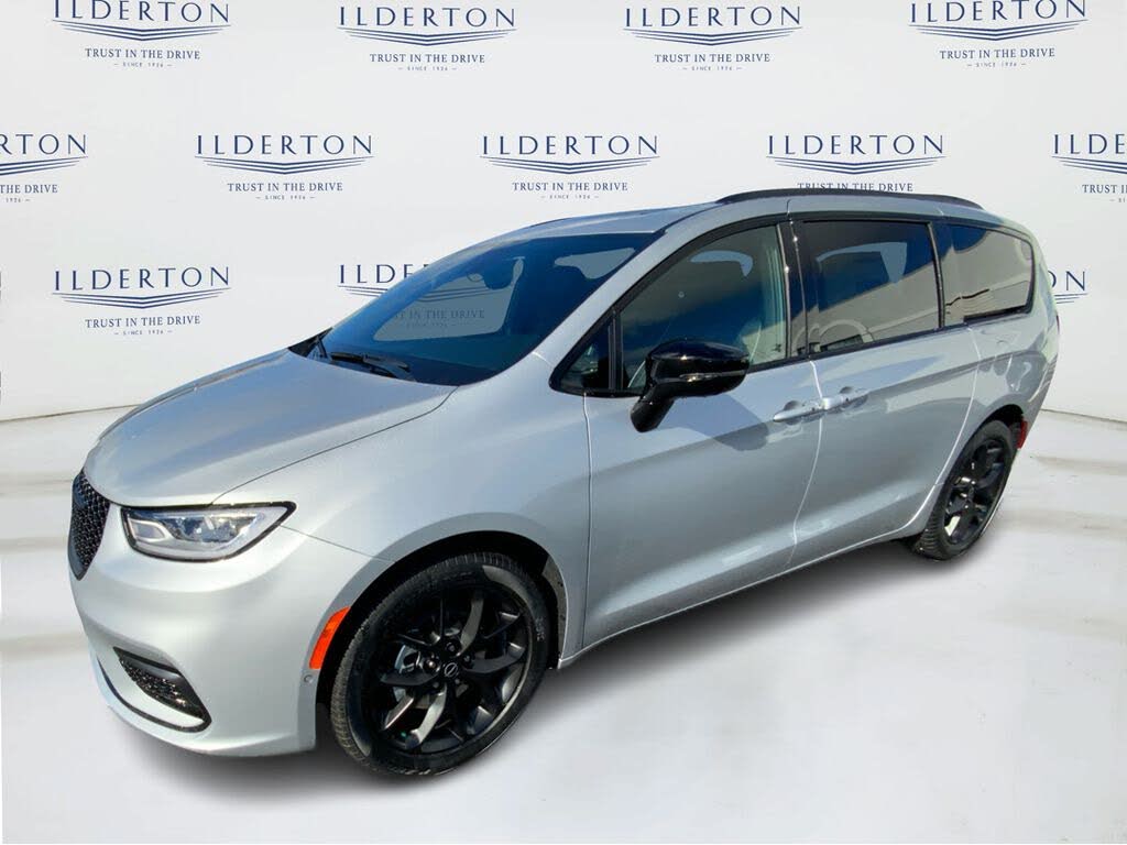 2026 Chrysler Pacifica Limited FWD
