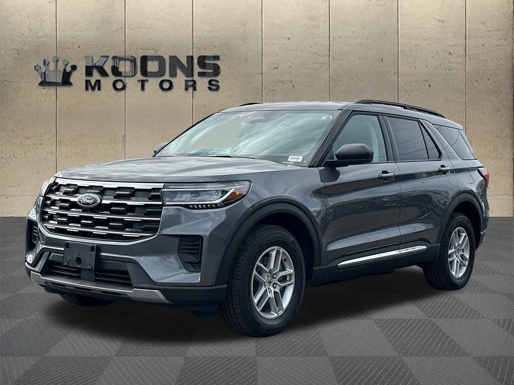 2025 Ford Explorer Active AWD