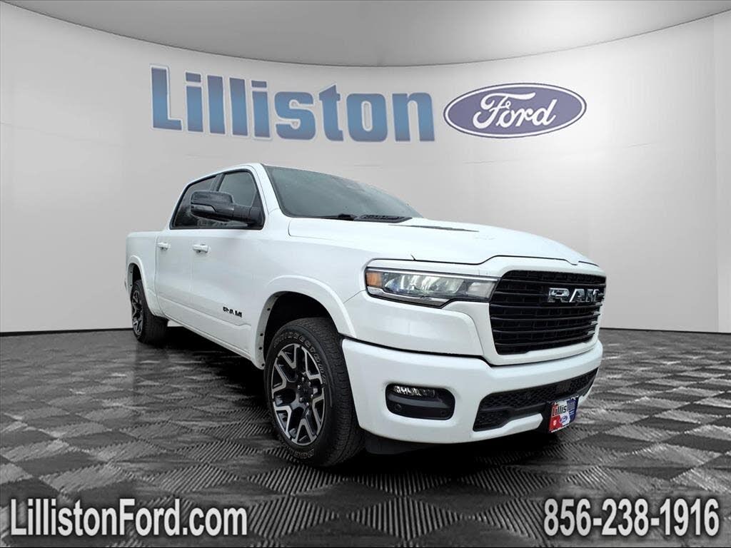 2025 RAM 1500 Laramie Crew Cab 4WD