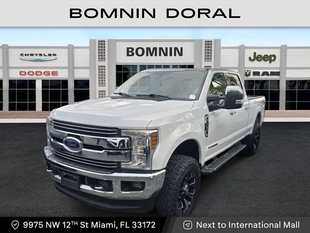 2018 Ford F-250 Super Duty Lariat Crew Cab 4WD