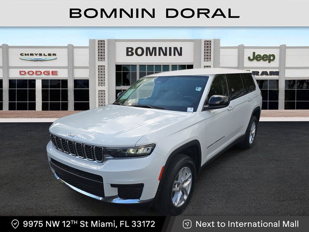 2022 Jeep Grand Cherokee L Laredo RWD